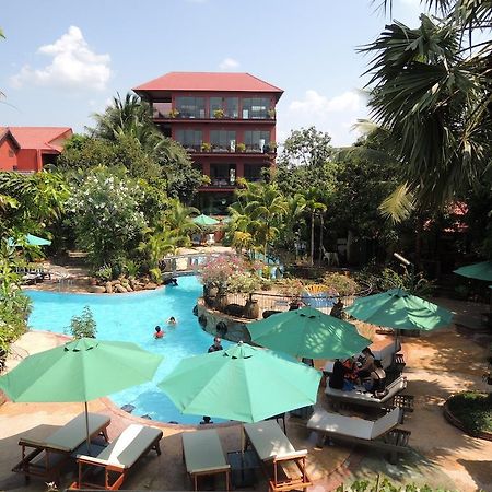 Elephant Blanc Phnom Penh Exterior photo