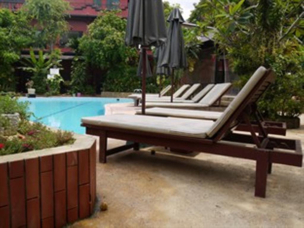 Elephant Blanc Phnom Penh Exterior photo