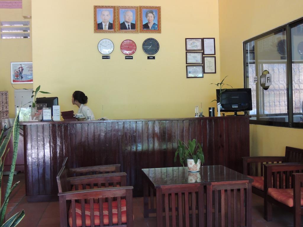 Elephant Blanc Phnom Penh Exterior photo